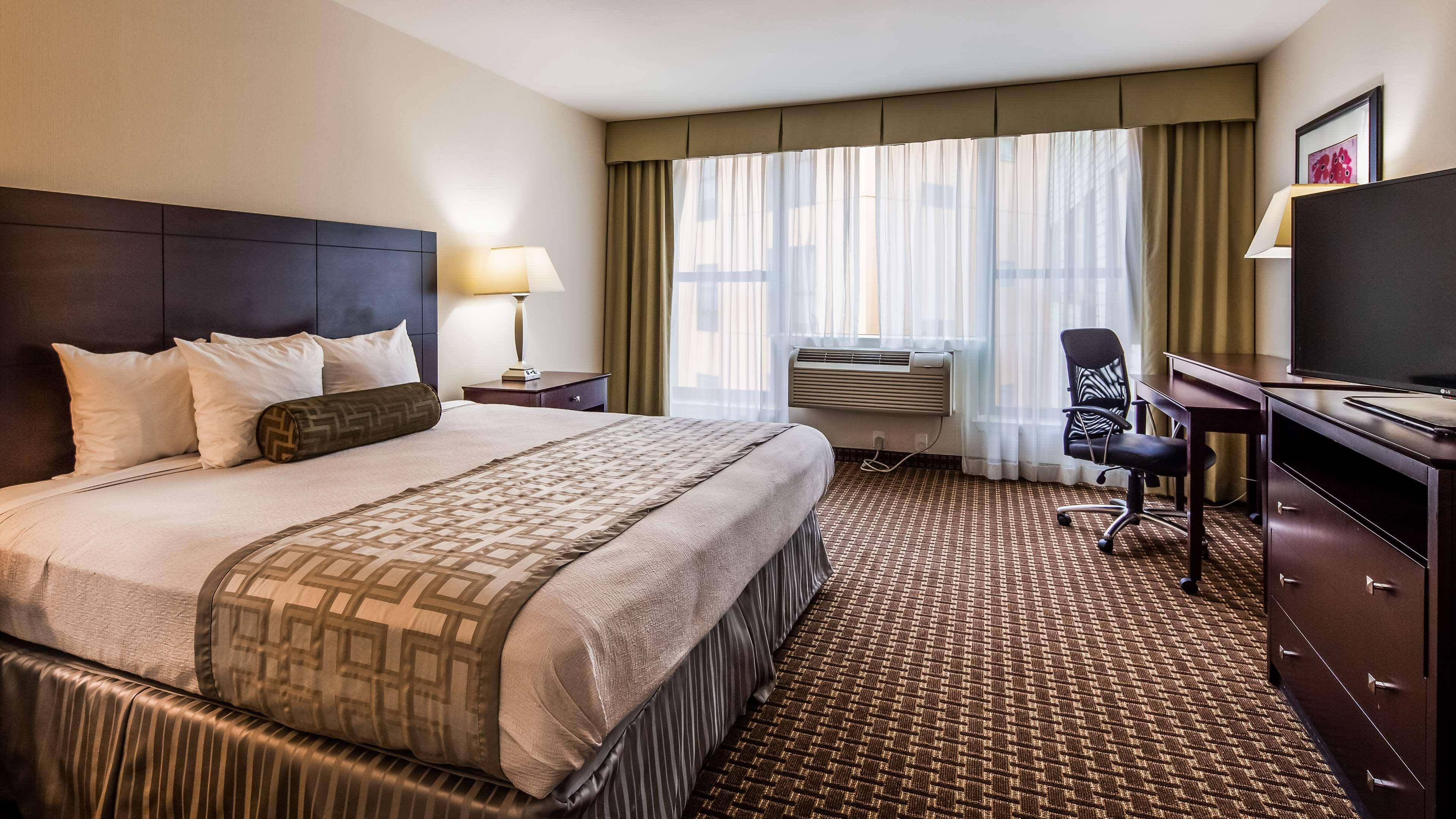 Best Western Plus Philadelphia Airport South - At Widener University Chester Exterior photo