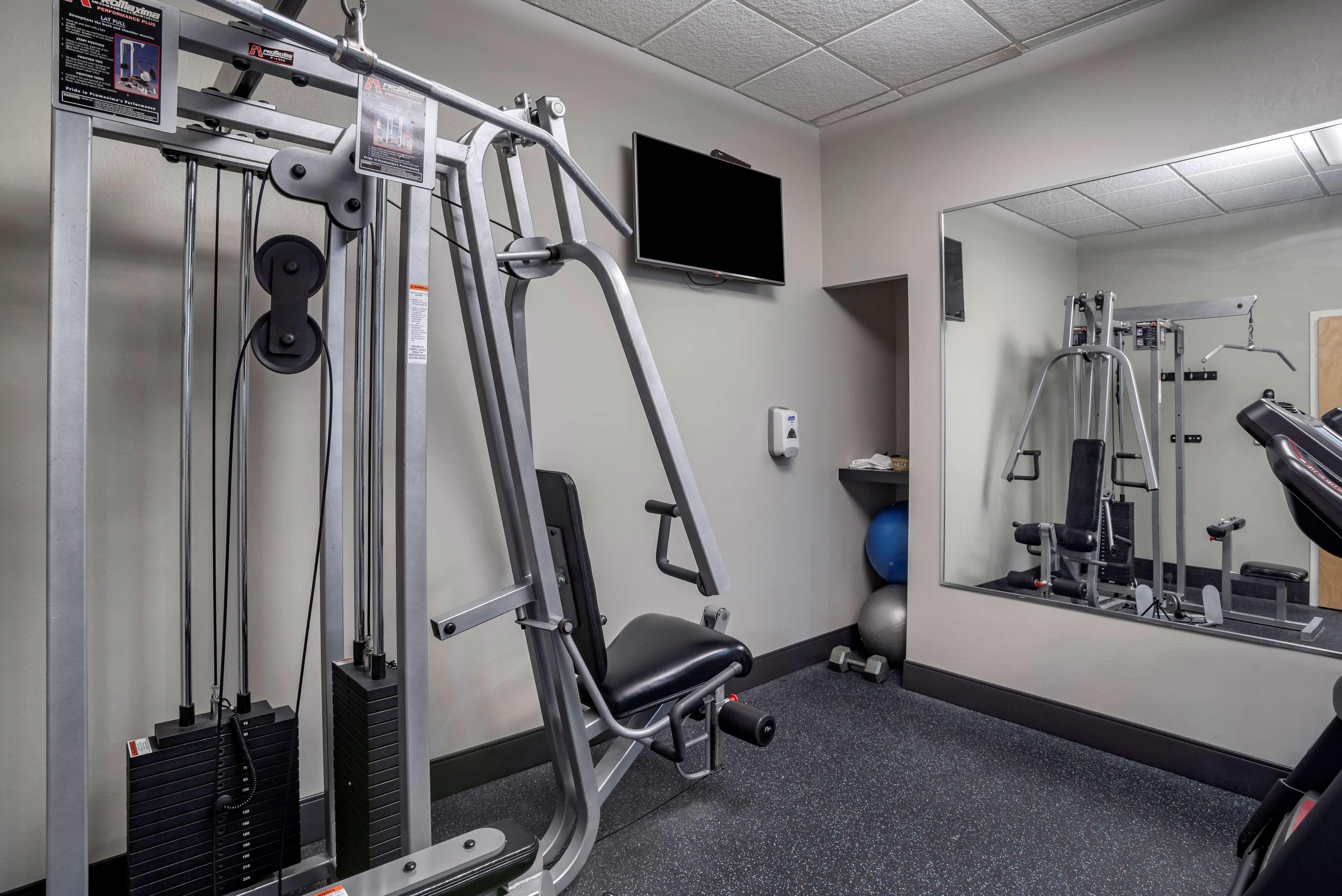 Best Western Plus Philadelphia Airport South - At Widener University Chester Exterior photo